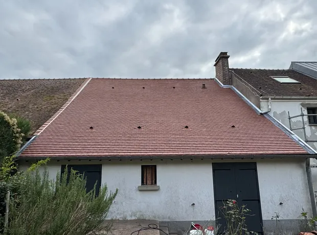 Travaux de toiture et mise en sécurité du chantier